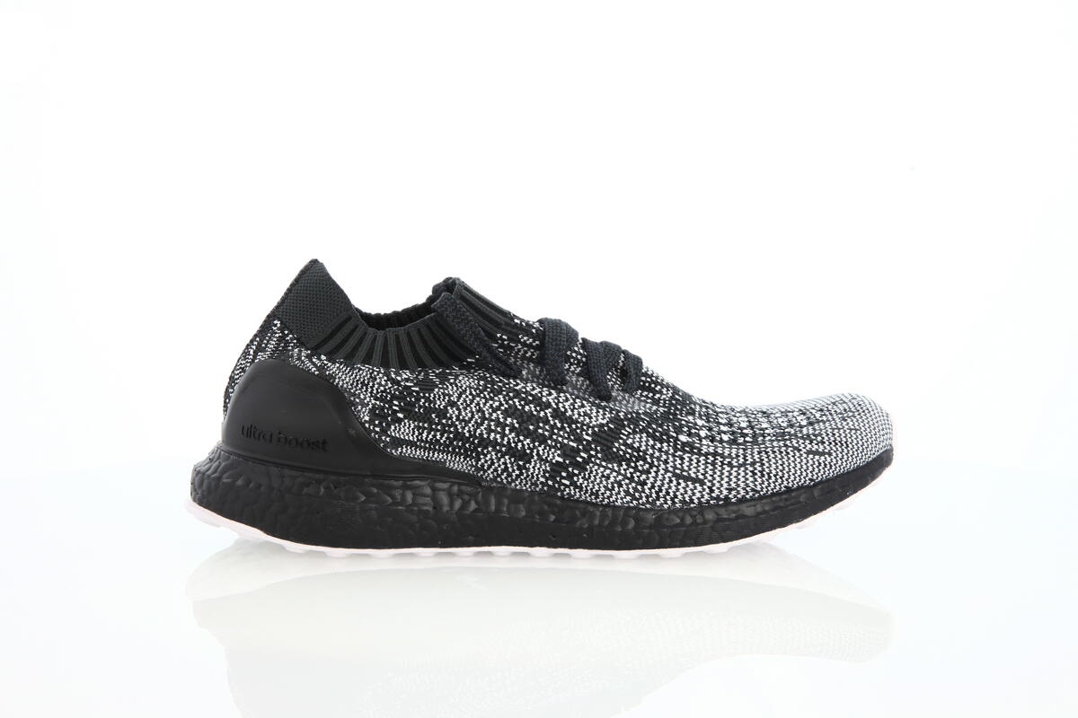 Ultraboost uncaged cheap core black